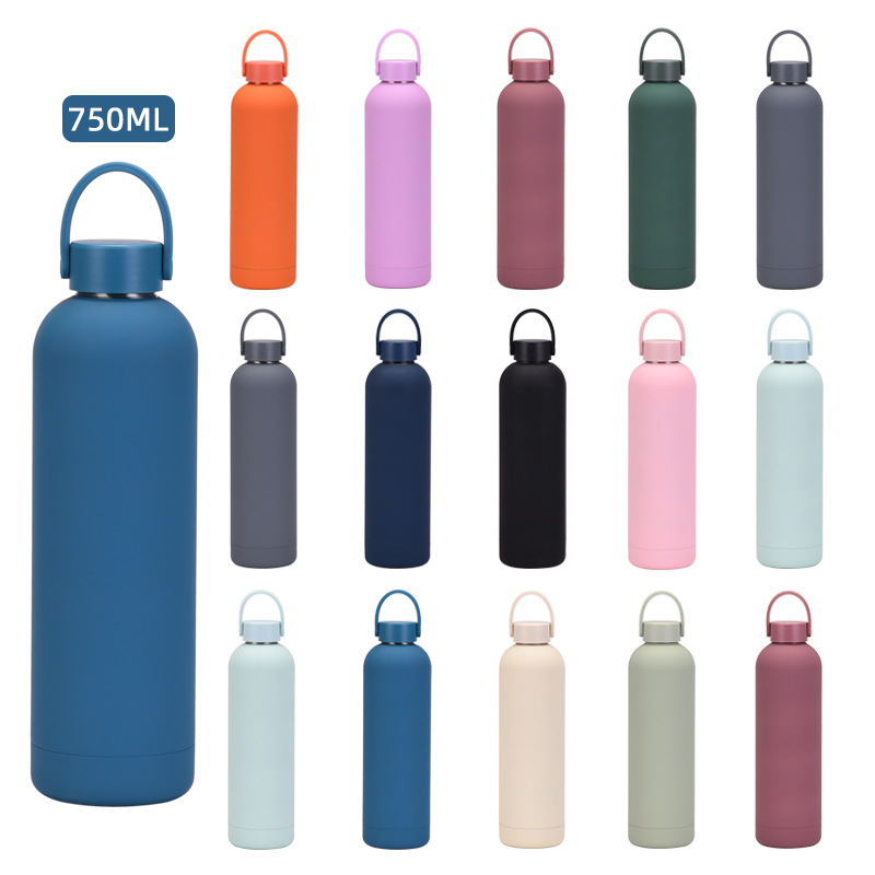 Butelka termiczna ze stali nie – Water Bottle Blank recenzja i cena
